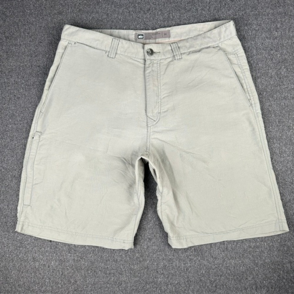 REI Co-op Sahara Shorts Mens 34 Tan Khaki Nylon Hiking Outdoor Cargo Pockets